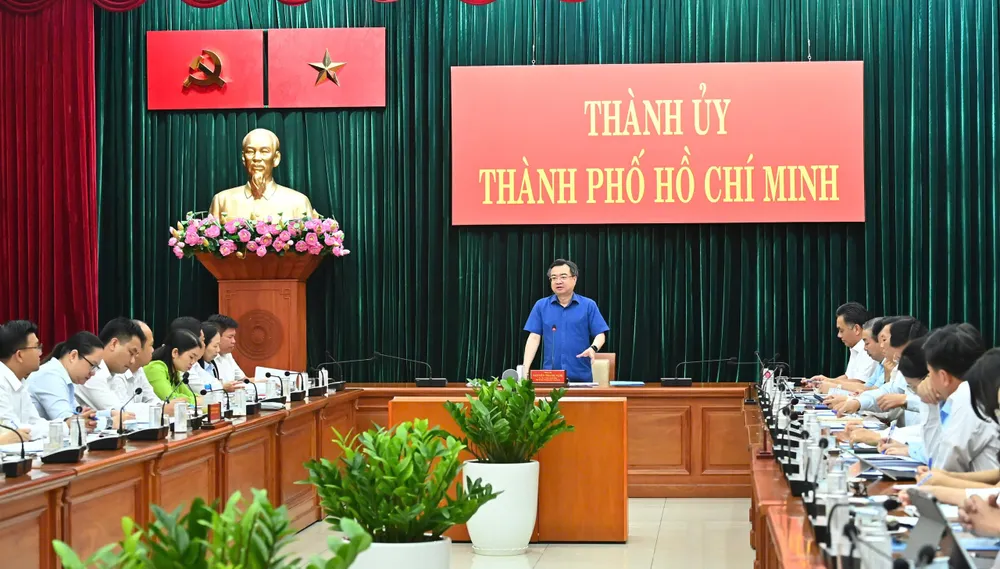 Quang cảnh buổi làm việc. Ảnh: VIỆT DŨNG 5-8. 2.jpg