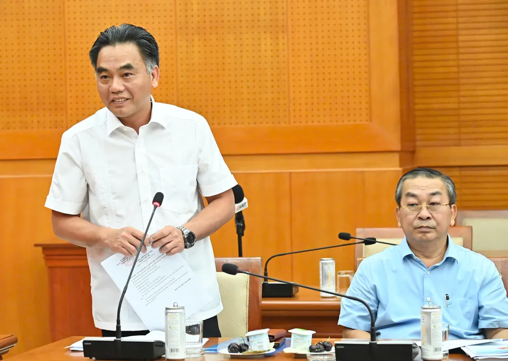 Phó Chủ tịch UBND TPHCM Nguyễn Lộc Hà góp ý. Ảnh: VIỆT DŨNG 5-8. 7.jpg