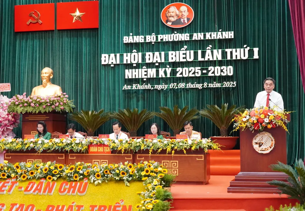 Ủy viên Ban Thường vụ Thành ủy TPHCM Nguyễn Lộc Hà phát biểu chỉ đạo 6HH01745.JPG