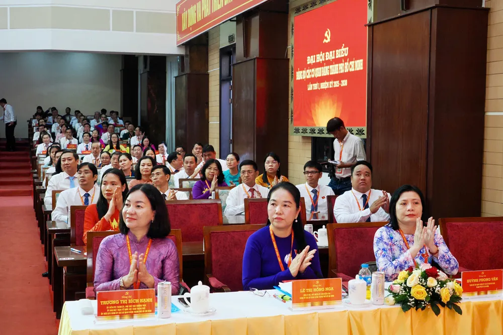 Các đại biểu dự đại hội. Ảnh: HOÀNG HÙNG 3.jpg