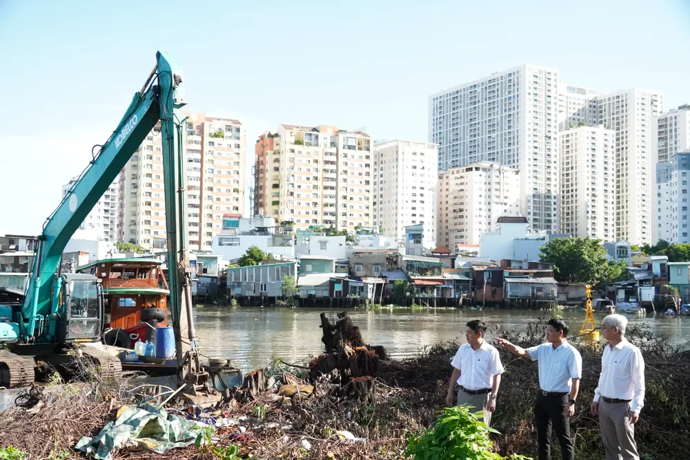 Công trình được triển khai trong 130 ngày 6HH05339.JPG