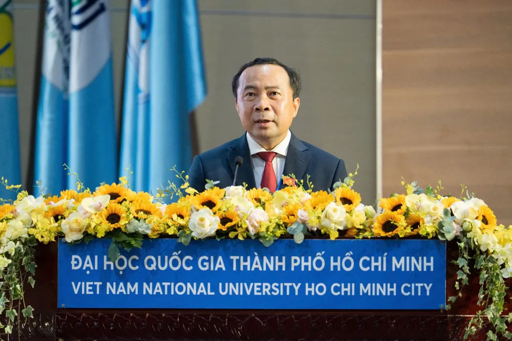 Bí thư Đảng ủy, Giám đốc ĐHQG TPHCM Vũ Hải Quân phát biểu khai mạc đại hội 23-8. 3.jpg