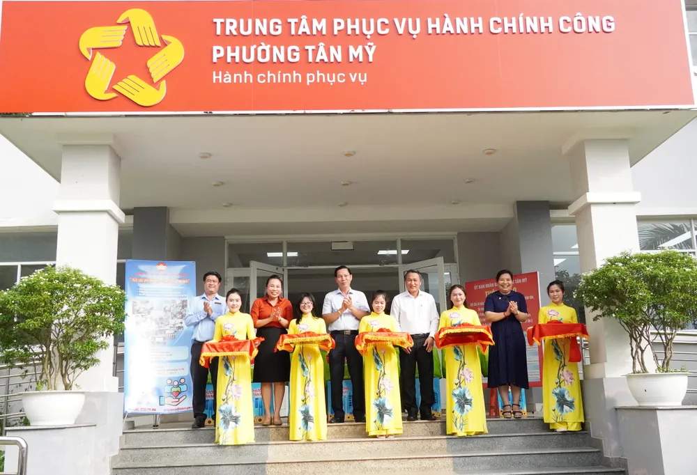 Trung tâm An sinh xã hội được đặt tại Trung tâm Phục vụ hành chính công phường 6HH06321.JPG