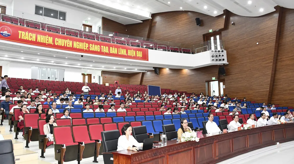 Các đại biểu dự hội nghị 11-9. Đảng uỷ cq Đảng 2.jpg