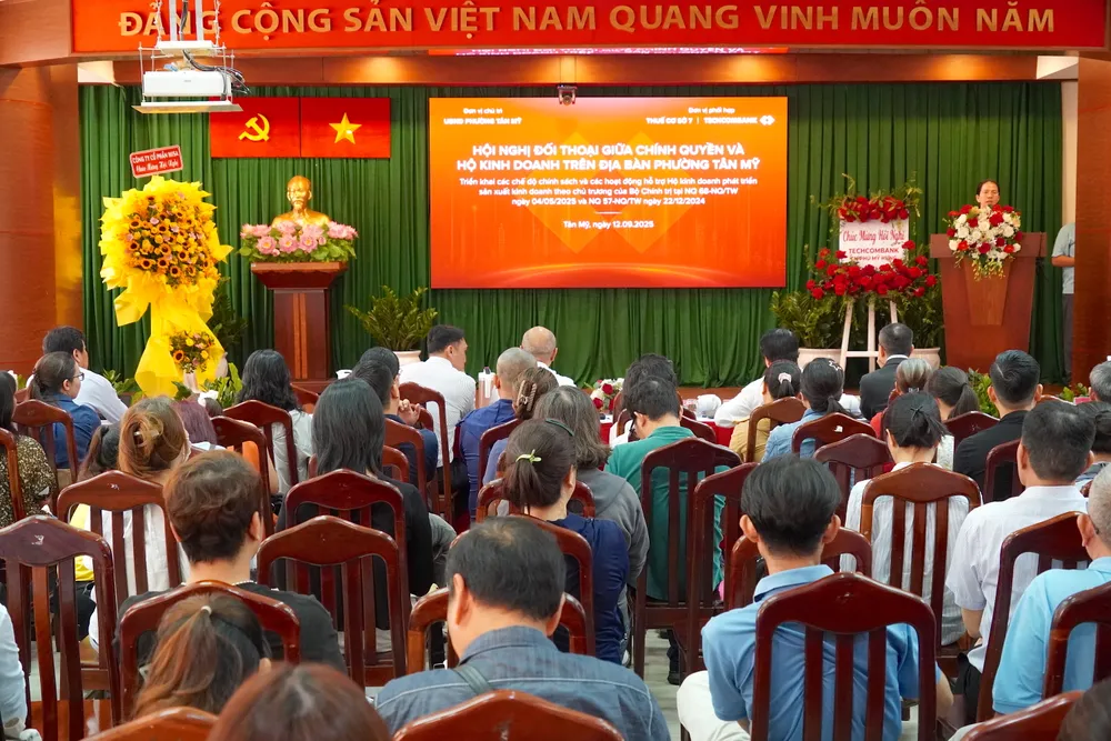 Quang cảnh hội nghị 6HH07687.JPG