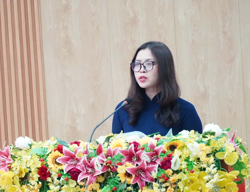 Bà Nguyễn Thị Thanh Nhàn, Vụ trưởng Vụ Các trường chính trị, Học viện Chính trị quốc gia Hồ Chí Minh, phát biểu 6HH08515.JPG