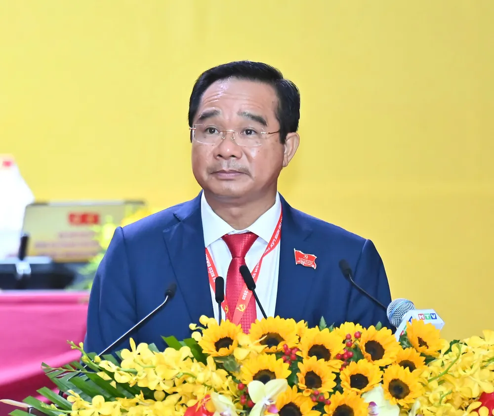 Đồng chí Nguyễn Văn Được thông tin về chương trình làm việc tại đại hội z7110687752334_f546ceb06744555a8ef2ce90b22a47b8.jpg