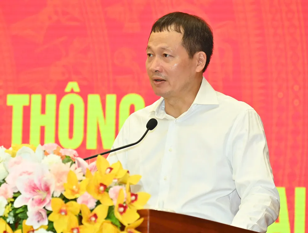 Bí thư Tỉnh ủy Đồng Nai Vũ Hồng Văn phát biểu khai mạc hội nghị. Ảnh: VIỆT DŨNG 21-10. 6.jpg