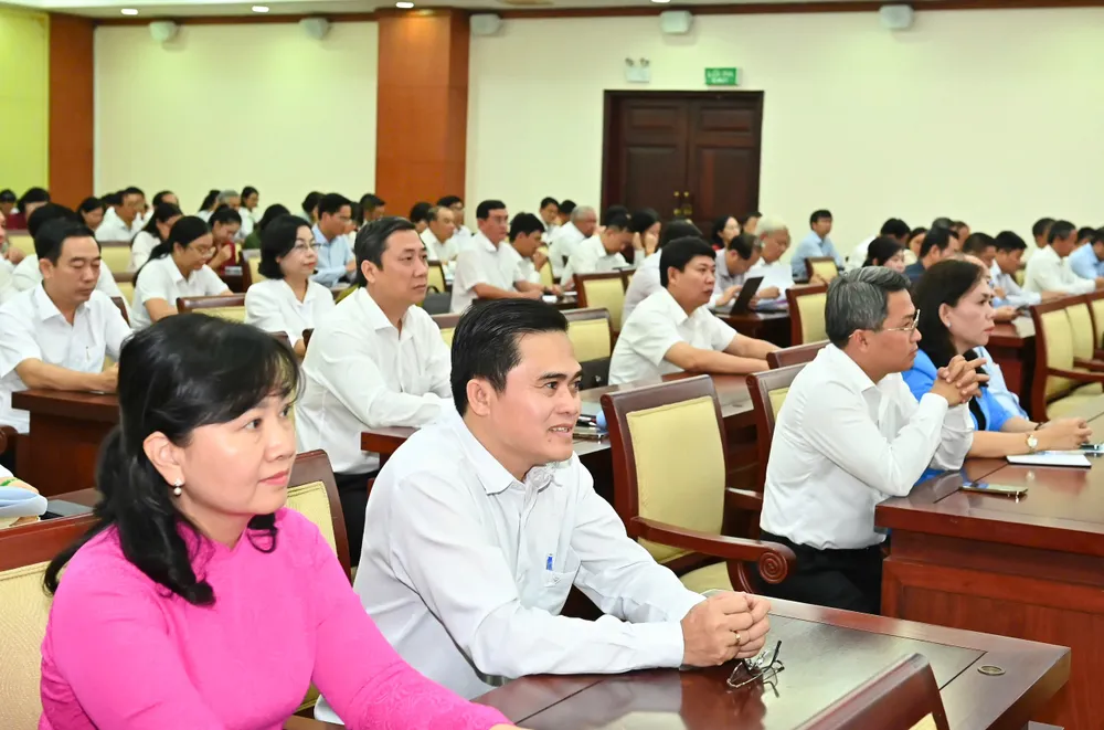 Các đại biểu dự hội nghị. Ảnh: VIỆT DŨNG 22-10. 5.jpg