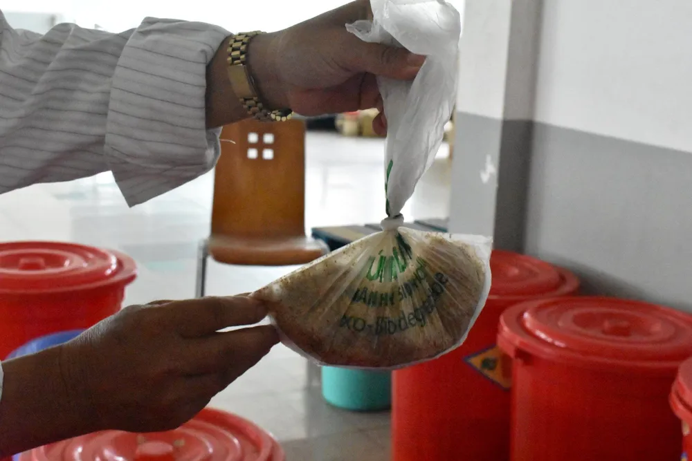 Vụ cơm tấm Kiều Giang sử dụng nguyên liệu lạ: Niêm phong toàn bộ số phụ gia không rõ nguồn gốc ảnh 4