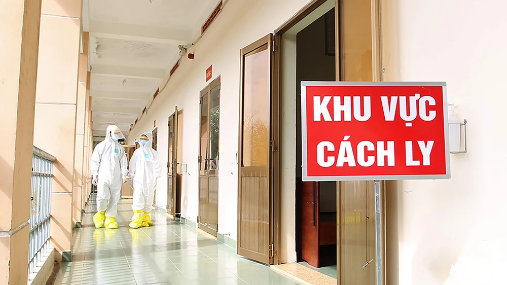 Khu cách ly bệnh viện dã chiến. Ảnh: HOÀNG HÙNG