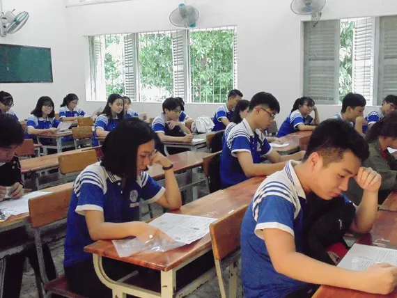 Bộ Y tế yêu cầu tăng cường phòng, chống dịch Covid-19 cho kỳ thi tốt nghiệp THPT