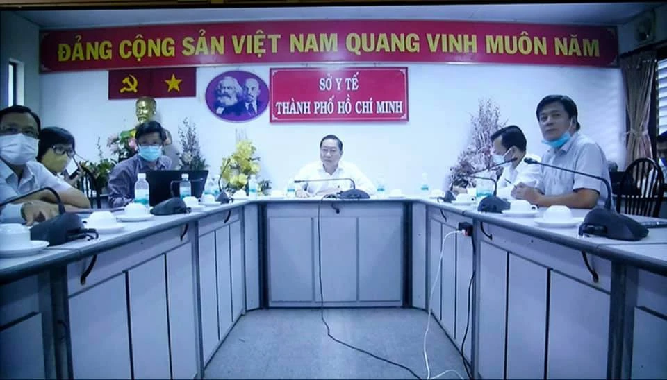 Lãnh đạo Sở Y tế TPHCM họp trực tuyến với lãnh đạo Bộ Y tế vào chiều 30-11, sau ca lây nhiễm từ người cách ly