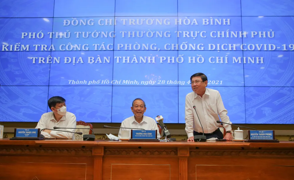 Phó Thủ tướng thường trực Trương Hòa Bình: TPHCM cần kiên trì chống dịch, không lơ là, mất cảnh giác ảnh 2 Phó Thủ tướng thường trực Trương Hòa Bình: TPHCM cần kiên trì chống dịch, không lơ là, mất cảnh giác ảnh 2