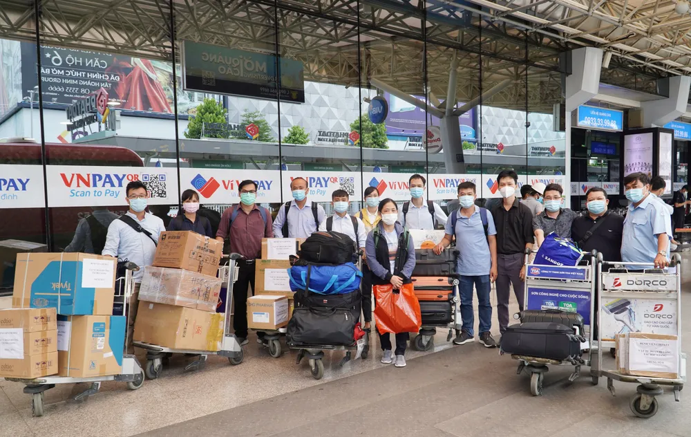 Đội phản ứng nhanh Bệnh viện Chợ Rẫy đến “điểm nóng” Bắc Giang ảnh 2