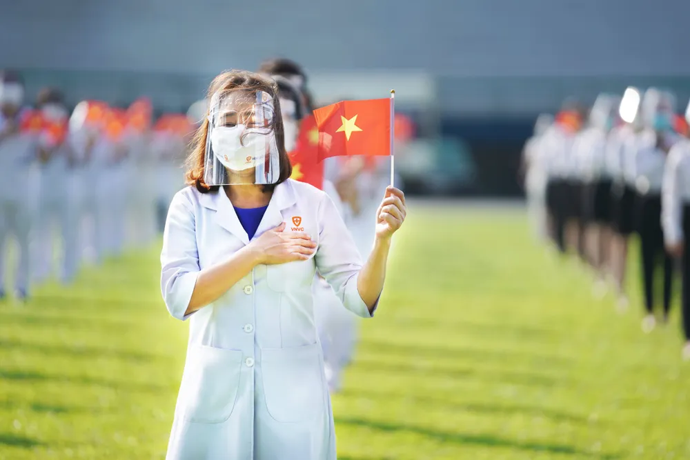 VNVC hỗ trợ TPHCM 100 đội tiêm vaccine Covid-19 ảnh 1 VNVC hỗ trợ TPHCM 100 đội tiêm vaccine Covid-19 ảnh 1