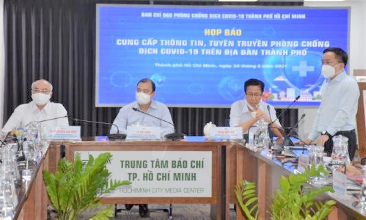 Quang cảnh buổi họp báo