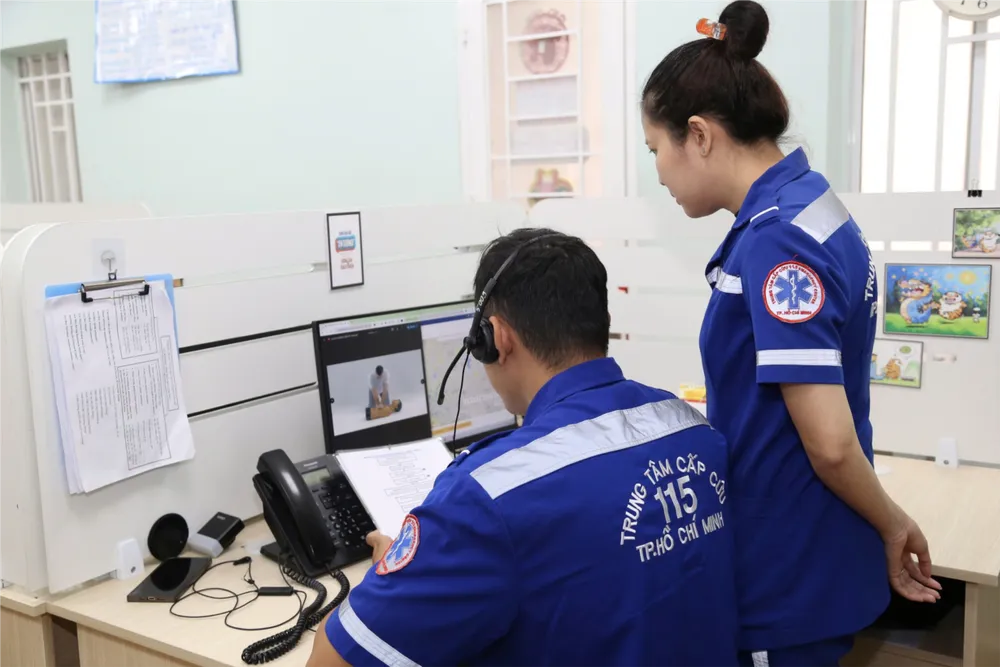 Điều phối viên hướng dẫn sơ cứu và điều phối trạm cấp cứu vệ tinh đến hiện trường canh_bao_tai_nan_mua_mua_hinh_2_16520257.png