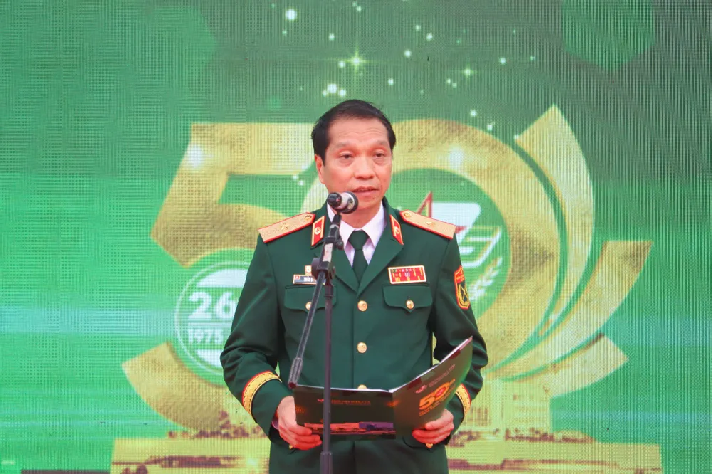 Thiếu tướng, TS-BS Trần Quốc Việt phát biểu tại buổi lễ cd85dc2cbcb909e750a8.jpg