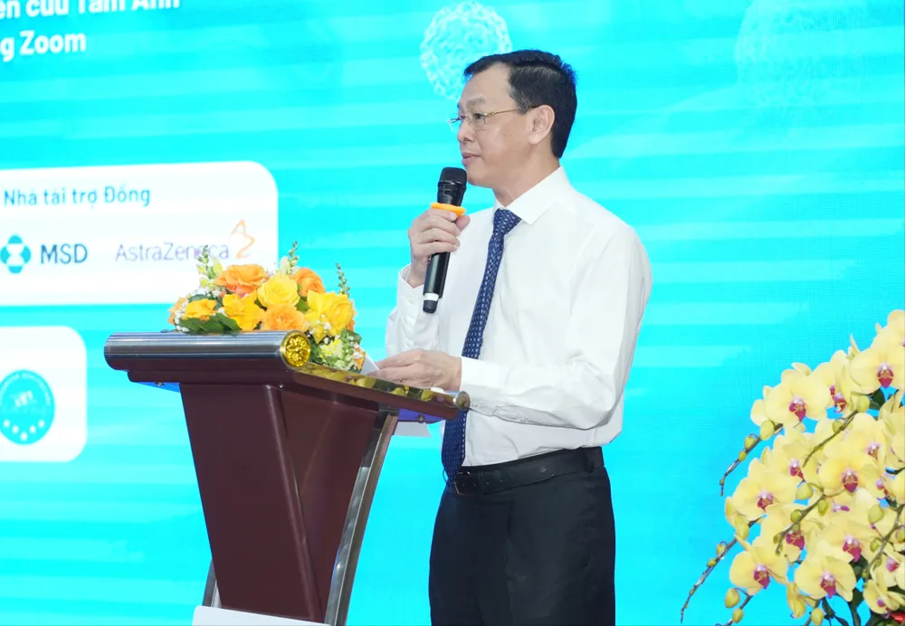 Thứ trưởng Bộ Y tế Nguyễn Tri Thức phát biểu tại hội nghị 1000004973.jpg