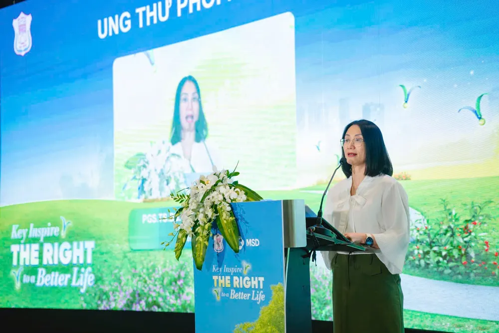 PGS-TS-BS Nguyễn Thị Thái Hòa, Trưởng khoa Nội 2, Bệnh viện K chia sẻ tại hội thảo fd390fd44c67c7399e76.jpg