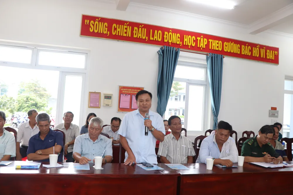 Ngư dân Nguyễn Văn Nhỏ phát biểu kiến nghị tại buổi "Cà phê sáng cùng ngư dân" IMG_3962.JPG