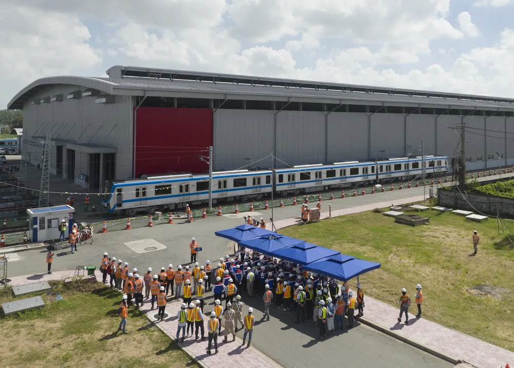 Chạy thử tàu Metro tuyến số 1 Bến Thành - Suối Tiên ảnh 1 Chạy thử tàu Metro tuyến số 1 Bến Thành - Suối Tiên ảnh 1