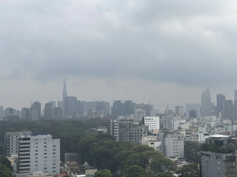 Thời tiết xuất hiện mưa nhưng chỉ số tia cực tím cao