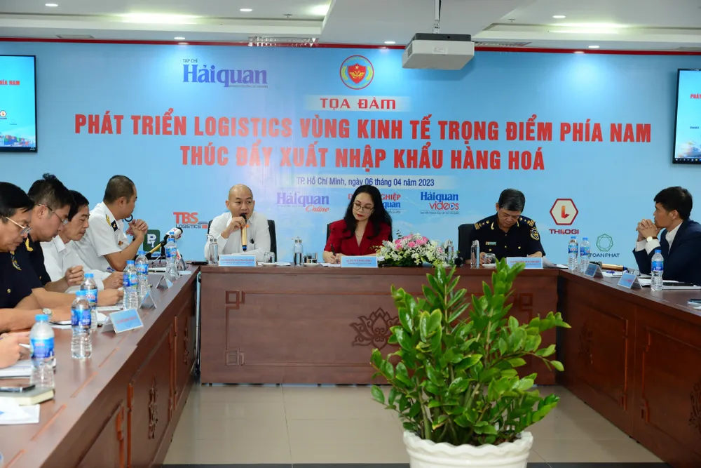 Quang cảnh buổi tọa đàm Quang cảnh buổi tọa đàm