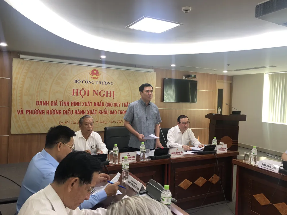 Thứ trưởng Bộ Công thương phát biểu tại hội nghị