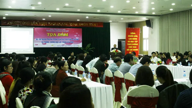 Bạo lực gia đình: Vì là người thân nên không tố cáo, khởi tố thì xin bãi nại! ảnh 1 Bạo lực gia đình: Vì là người thân nên không tố cáo, khởi tố thì xin bãi nại! ảnh 1