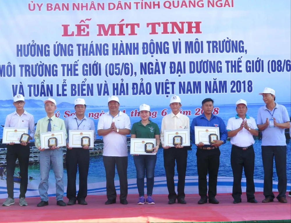 Quảng Ngãi: Mitting hưởng ứng tháng hành động môi trường tại đảo Lý Sơn ảnh 1 Quảng Ngãi: Mitting hưởng ứng tháng hành động môi trường tại đảo Lý Sơn ảnh 1