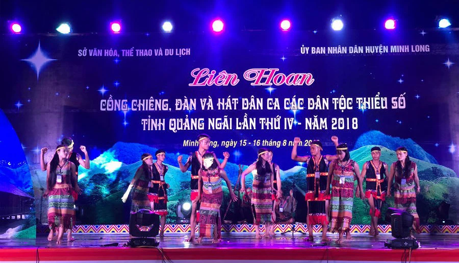 Liên hoan văn hóa cồng chiêng, đàn và hát dân ca