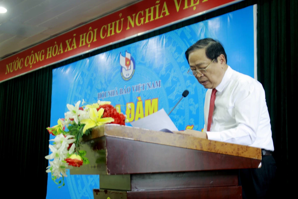 Tọa đàm “Nhà báo và mạng xã hội”: Trách nhiệm nhà báo trong sử dụng mạng xã hội ảnh 1 Tọa đàm “Nhà báo và mạng xã hội”: Trách nhiệm nhà báo trong sử dụng mạng xã hội ảnh 1