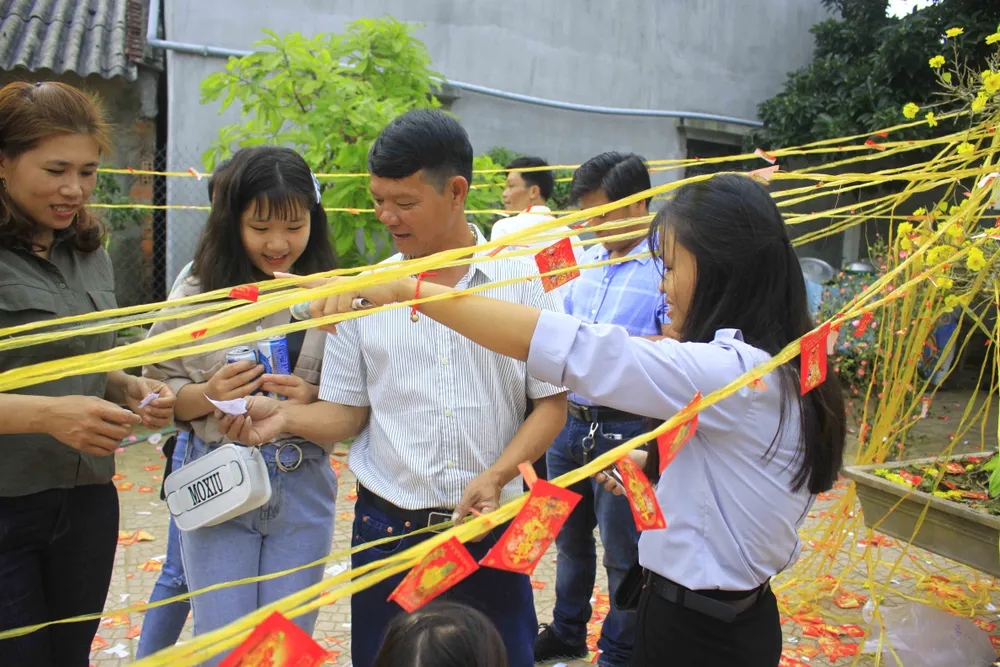 Mùng 1, hái lộc đầu năm với ngư dân Quảng Ngãi ảnh 5