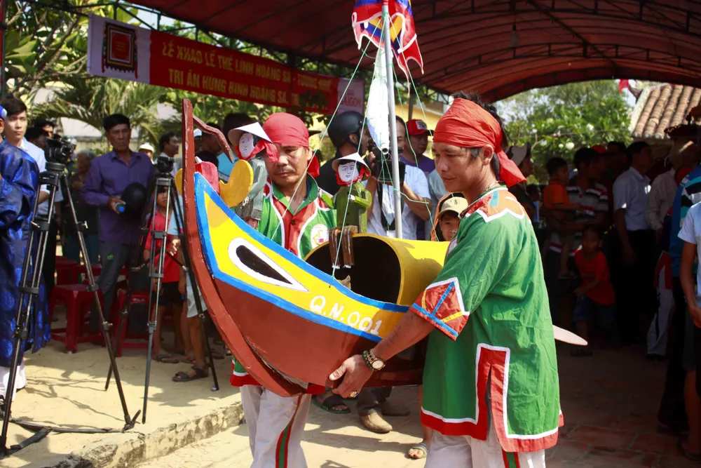 Lễ khao lề thế lính Hoàng Sa trên đảo Lý Sơn  ảnh 4