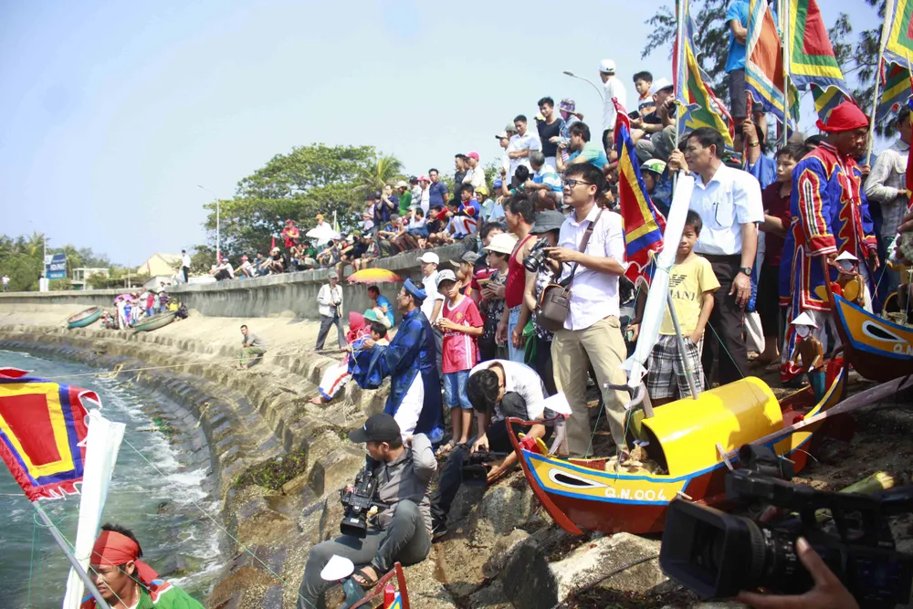 Lễ khao lề thế lính Hoàng Sa trên đảo Lý Sơn  ảnh 6