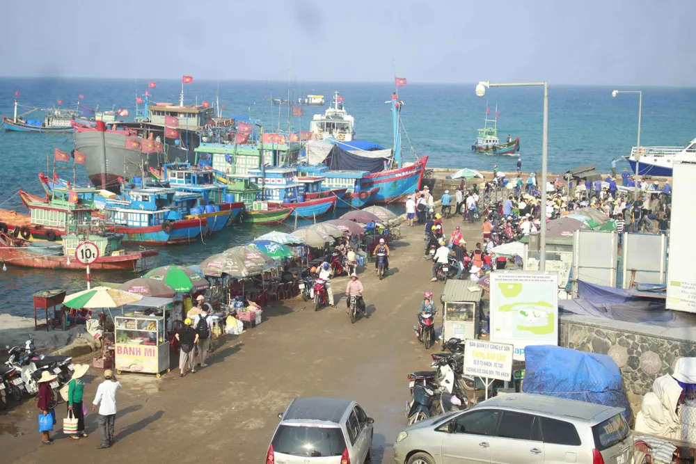 Hướng tới phát triển du lịch biển liên địa phương ở miền Trung ảnh 2 Hướng tới phát triển du lịch biển liên địa phương ở miền Trung ảnh 2