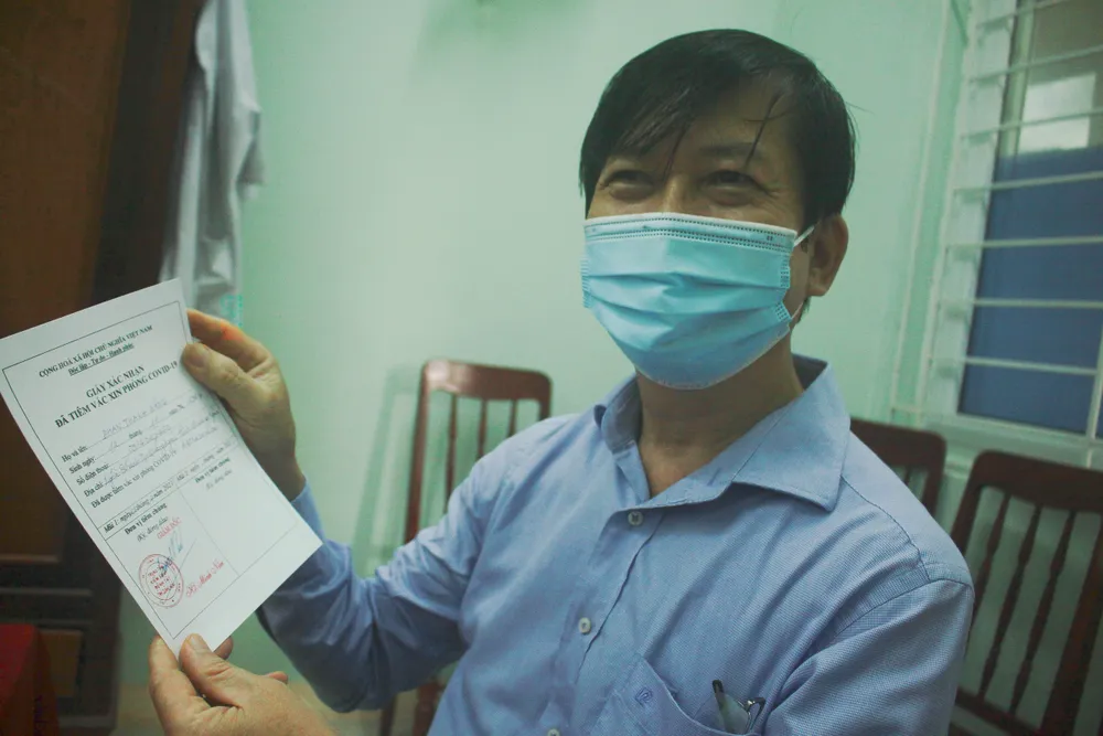 50 người đầu tiên tiêm vaccine Covid-19 ở Quảng Ngãi ảnh 13