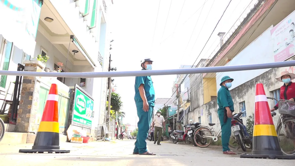 Quảng Ngãi cho học sinh nghỉ học từ 12 giờ trưa ngày 6-5 để phòng, chống dịch ảnh 10