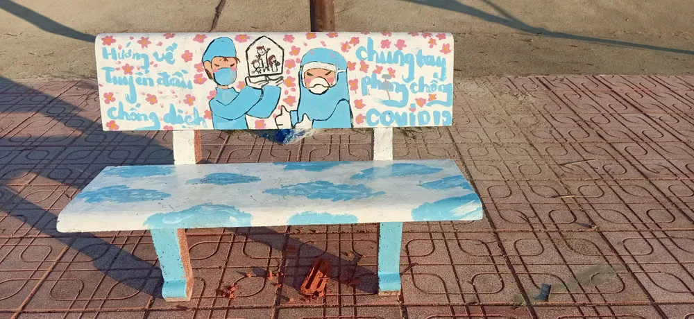 Quảng Ngãi: Thông điệp trên chiếc ghế đá vẽ phòng, chống Covid-19 ảnh 5