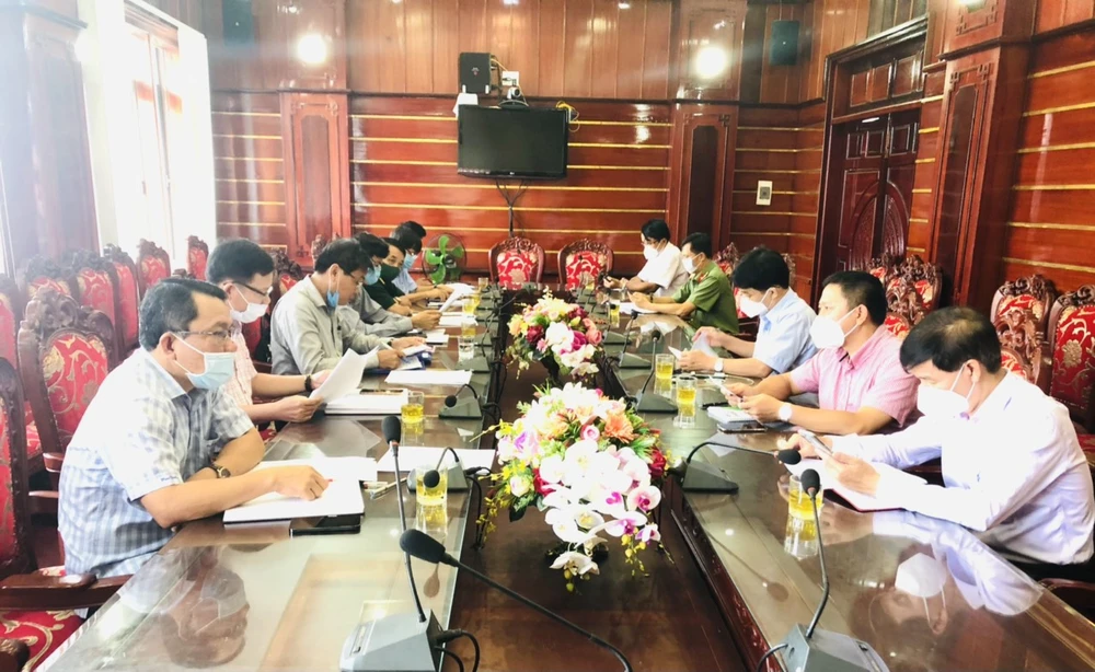 Quảng Ngãi: Tổ hỗ trợ công tác phòng chống dịch Covid-19 của Bộ Y tế làm việc với huyện Bình Sơn ảnh 1 Quảng Ngãi: Tổ hỗ trợ công tác phòng chống dịch Covid-19 của Bộ Y tế làm việc với huyện Bình Sơn ảnh 1