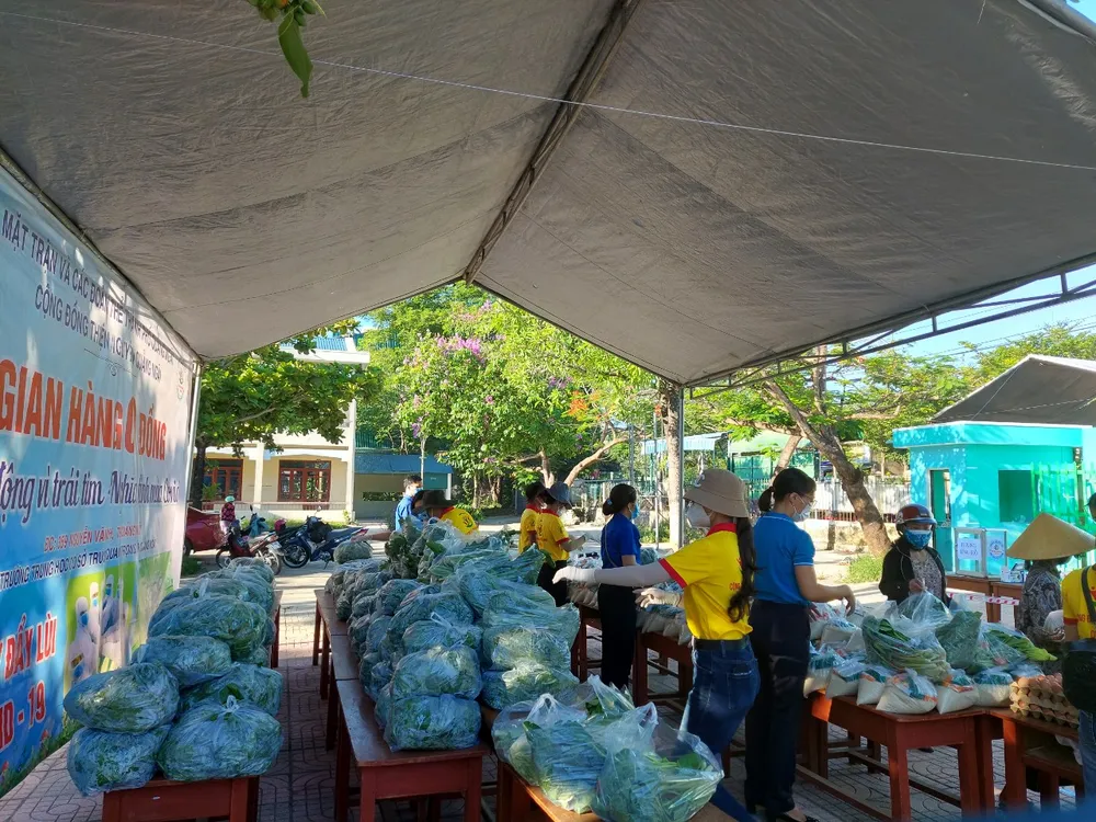 Quảng Ngãi: Nhiều gian hàng 0 đồng giúp người dân vượt khó ảnh 7 Quảng Ngãi: Nhiều gian hàng 0 đồng giúp người dân vượt khó ảnh 7