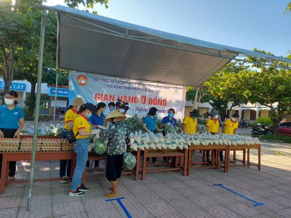 Quảng Ngãi: Nhiều gian hàng 0 đồng giúp người dân vượt khó ảnh 8 Quảng Ngãi: Nhiều gian hàng 0 đồng giúp người dân vượt khó ảnh 8