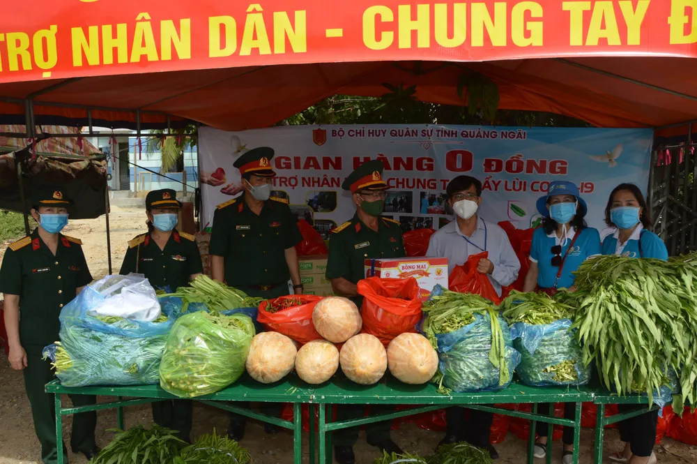 Quảng Ngãi: “Gian hàng 0 đồng” thắm tình quân dân ảnh 3