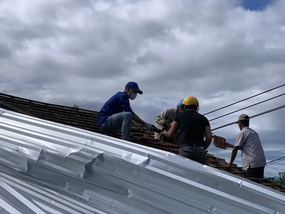 Các địa phương khắc phục hậu quả của bão số 6 ảnh 11 Các địa phương khắc phục hậu quả của bão số 6 ảnh 11