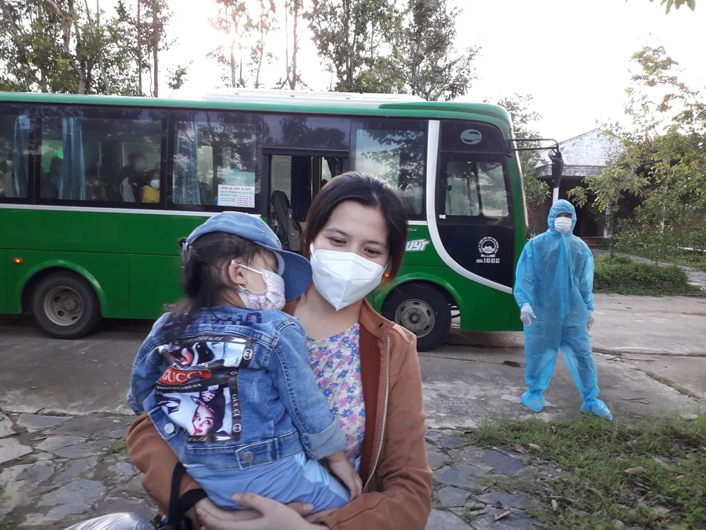 Sóc Trăng, Quảng Ngãi đón người dân từ TPHCM về quê ảnh 9 Sóc Trăng, Quảng Ngãi đón người dân từ TPHCM về quê ảnh 9
