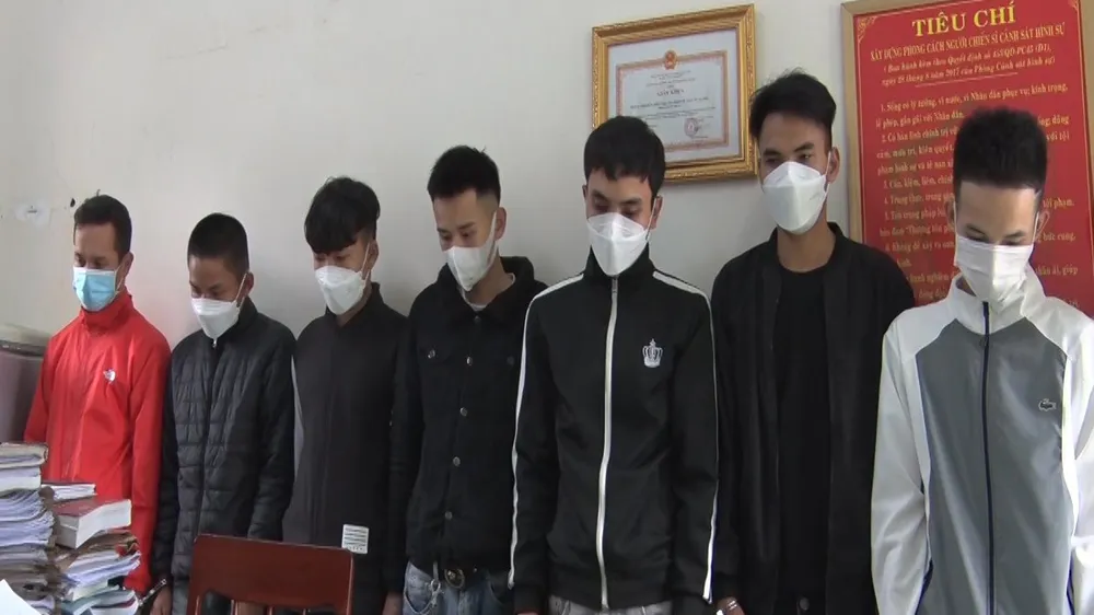 Quảng Ngãi: Khởi tố 12 thanh niên về hành vi giết người trong quán trà sữa ảnh 1