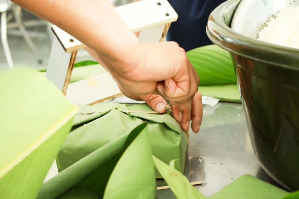 Chiến sĩ Cảnh sát biển gói bánh chưng đón Tết Nguyên đán Nhâm Dần ảnh 12 Chiến sĩ Cảnh sát biển gói bánh chưng đón Tết Nguyên đán Nhâm Dần ảnh 12