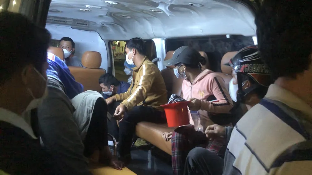 Làm rõ vụ xe cấp cứu vào bệnh viện chở bệnh nhân chuyển viện bị chặn lại ảnh 2